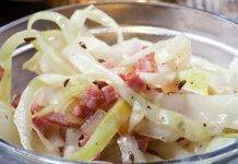 Verza con pancetta e semi di cumino
