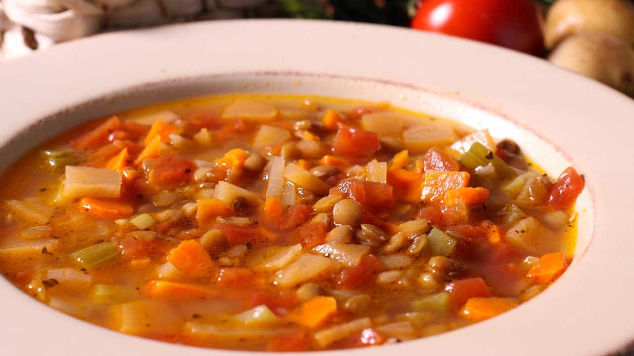 Zuppa di zucca e lenticchie