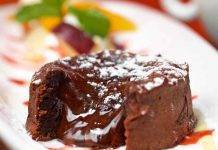 Tortino al cioccolato dal cuore fondente, un cremoso strappo alla regola Tortino al cioccolato dal cuore fondente