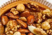 Crostata di frutta secca, delirio per il palato tutto vegano Crostata di frutta secca