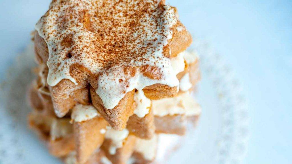 Pandoro farcito con crema mascarpone e cioccolato