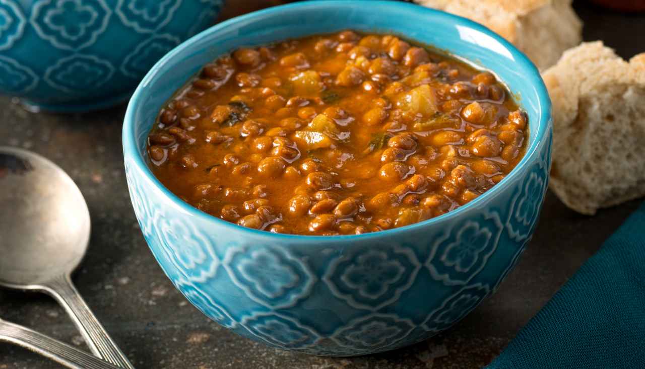 Lenticchie In Umido Con Aromi Ideali Per Il Cotechino