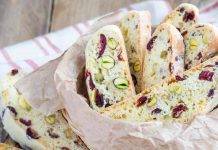 Cantucci al Pistacchio e Cranberry | biscotti prelibati e friabili Cantucci al Pistacchio e Cranberry