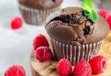 Muffin al cioccolato e lamponi
