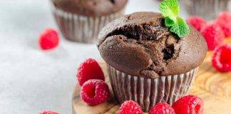 Muffin al cioccolato e lamponi