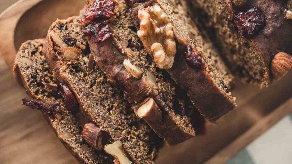 Plumcake alle mele e noci