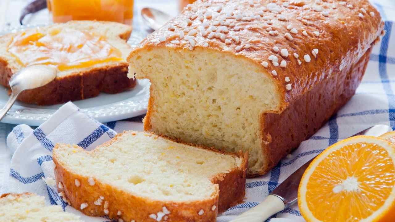 Pan brioche all'arancia e miele