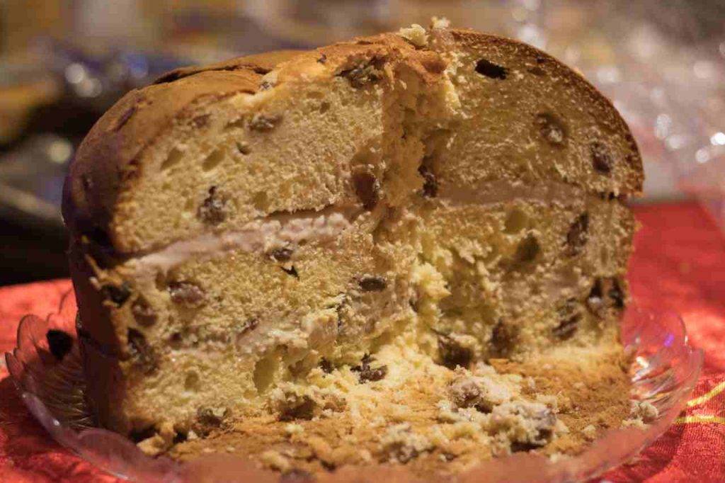 Panettone farcito con gelato FOTO ricettasprint