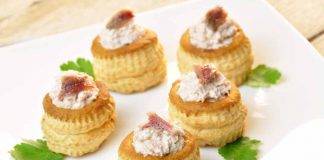 Vol au vent con crema acciughe