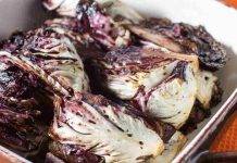 Radicchio grigliato con salsa agrodolce | un contorno semplice e saporito Radicchio grigliato con salsa agrodolce