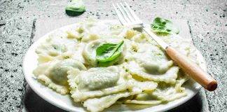 Ravioli ripieni ai broccoli e salsiccia - ricettasprint