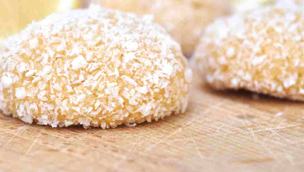 Biscotti Al Cocco E Cioccolato Bianco Tenerezze Farcite