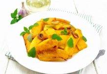Zucca alla menta e aceto, un contorno facile e dal dolce retrogusto Zucca alla menta e aceto
