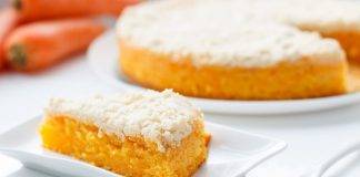 Torta carote e yogurt greco