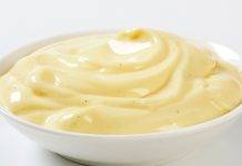 Crema all'ananas senza uova