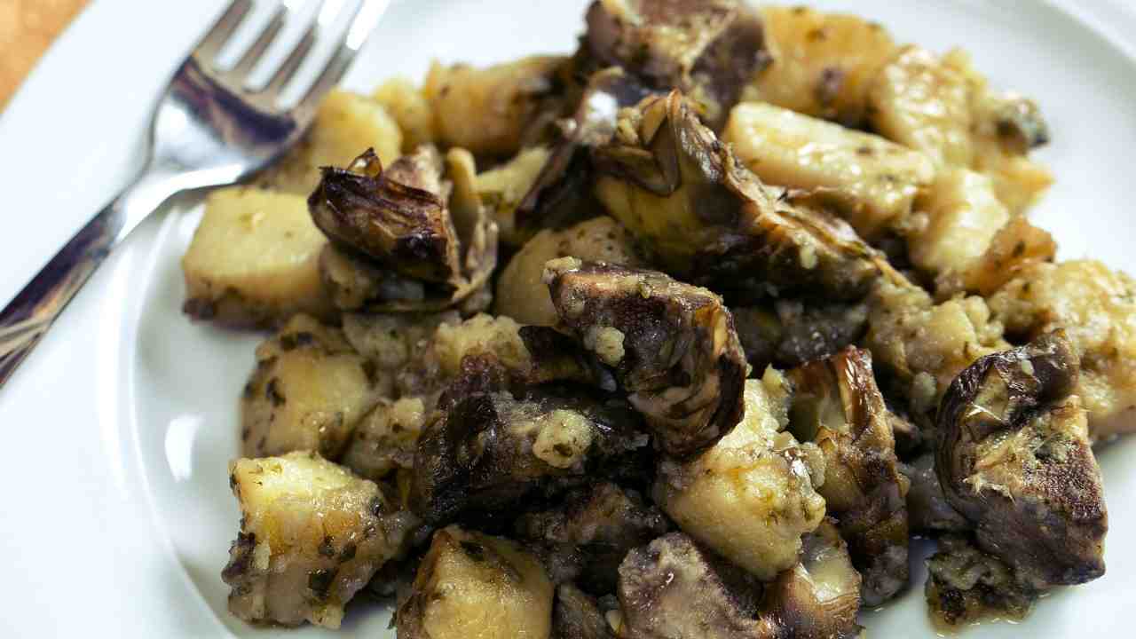 Carciofi e patate al forno