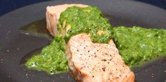 Filetto di salmone con salsa al basilico - ricettasprint