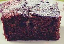 Torta di albumi al cacao e nocciole - ricettasprint
