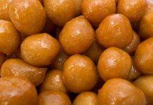 Zeppoline al miele greche | i Loukoumades dolcetti fritti golosi Zeppoline al miele greche