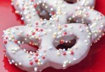 biscotti glassati di Carnevale veloci - ricettasprint