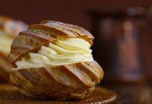 Bocche di lupo con crema pasticcera