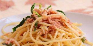 Spaghetti con Pesto di Mandorle e Filetti di Tonno