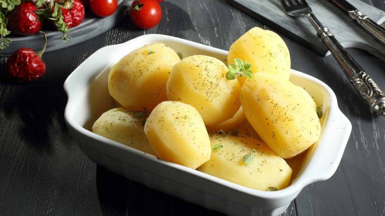 Come lessare le patate in 3 minuti | Metodo velocissimo