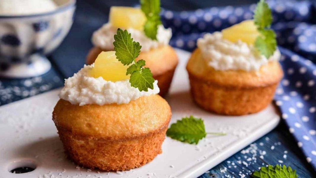 Muffin mimosa all'ananas una variante facile per la Festa della Donna