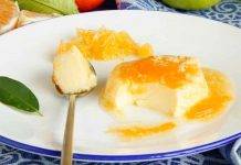 Panna cotta con caramello all'arancia