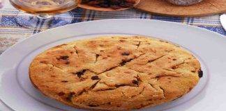 Torta con ricotta ed uvetta