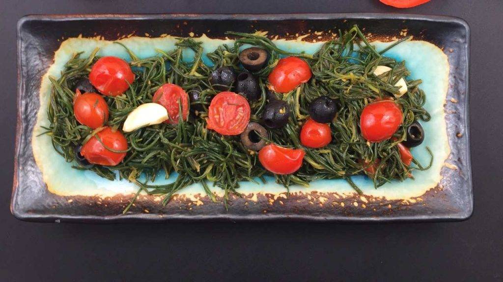 agretti con pomodori secchi e olive - ricettasprint