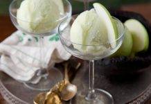 Sorbetto alla mela verde | da preparare anche senza gelatiera Sorbetto alla mela