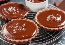 Crostatine al cioccolato con mou