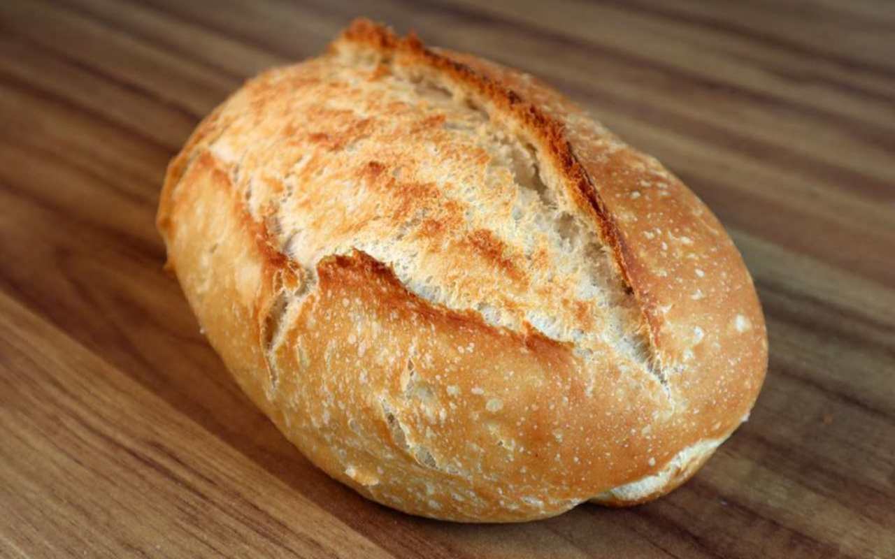 Pane fatto in casa in pochi minuti | Ricetta facile e veloce