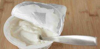 Yogurt Greco calorie sono il doppio rispetto ad uno yogurt tradizionale FOTO ricettasprint