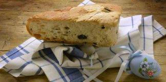 Focaccia dolce con uvetta - ricettasprint