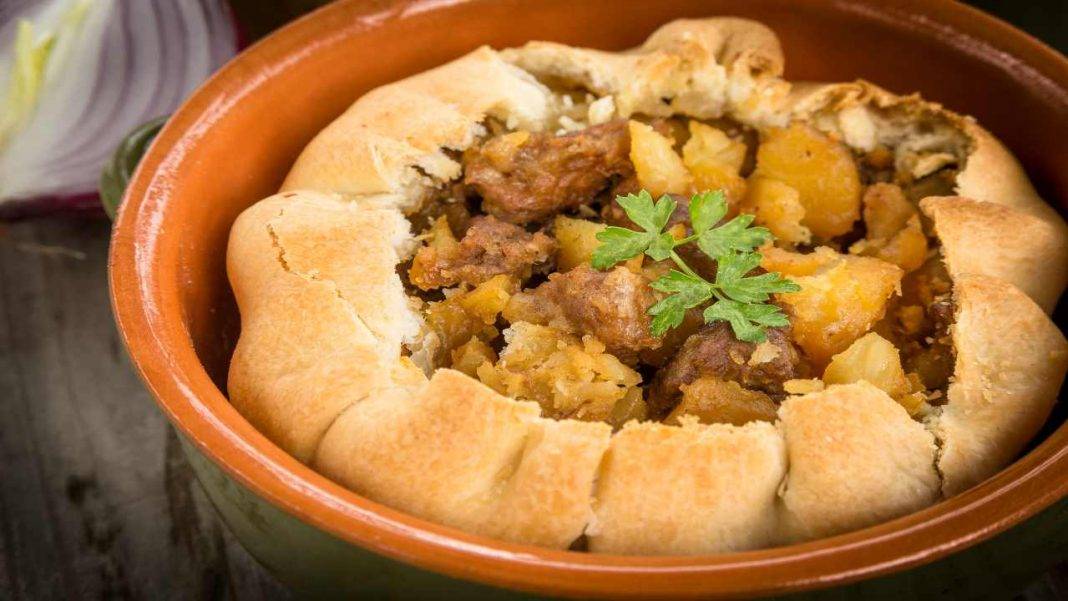 Panada piatto tipico della Sardegna dal profumo irresistibile Panada piatto tipico della Sardegna dal profumo irresistibile