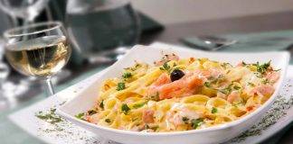 Pasta con salmone e porri