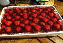Tiramisù di colomba e fragole