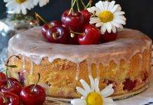 Torta di ciliegie senza burro | Soffice glassata e profumata Torta di ciliegie senza burro - ricettasprint