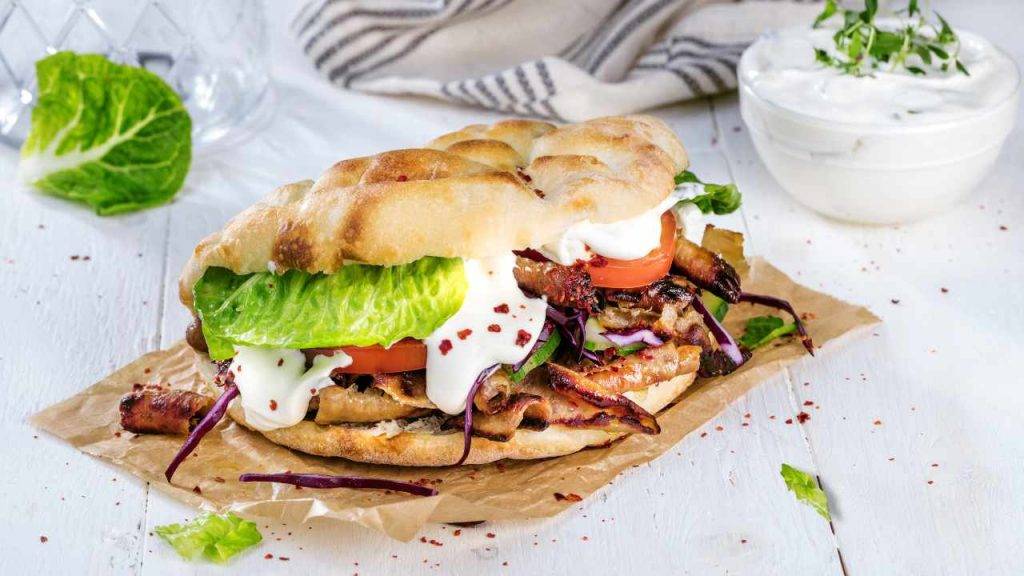 kebab con agnello e yogurt - ricettasprint