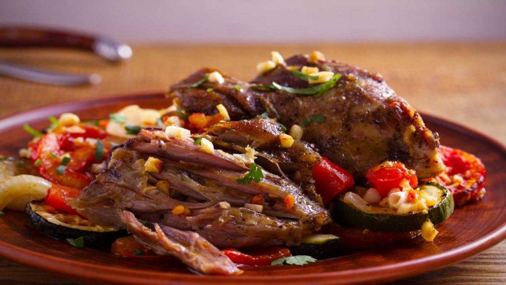 lombata d'agnello con pomodori ripieni - ricettasprint