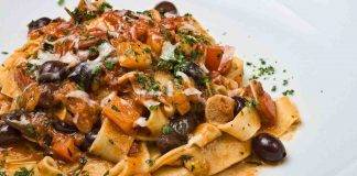 pasta peperoni olive e mollica atturata - ricettasprint