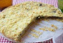 Sbriciolata di colomba ricotta e cioccolato | Un dolce e goloso riciclo sbriciolata di colomba ricotta e cioccolato - ricettasprint