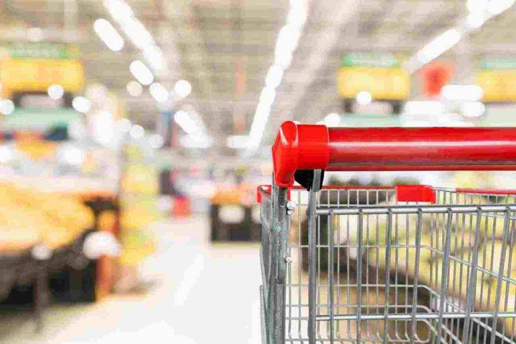 25 aprile supermercati aperti i punti vendita che non chiudono oggi