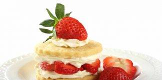 Biscotto con mascarpone e fragole