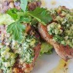 Bracioline al pesto carciofi prezzemolo formaggio su purè - ricettasprint