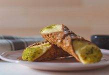 Cannoli con crema di pistacchio