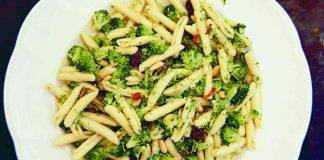 Casarecce con broccoli acciughe e pinoli - ricettasprint