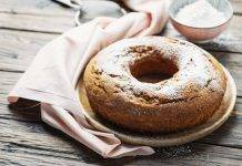 Ciambella vegana al cioccolato e frutti rossi FOTO ricettasprint